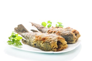 breading içinde kızarmış balık