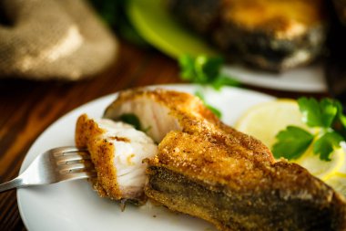 hamuru kavrulmuş yayın balığı