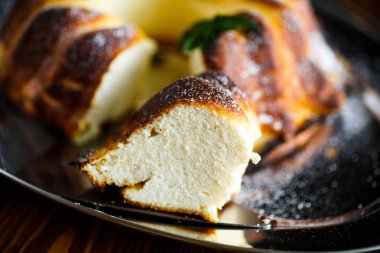 iştah açıcı tatlı süzme peynir güveç