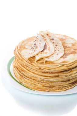 bir tabak içinde ince lezzetli gözleme