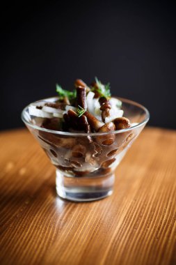 Marine mantar soğan ile