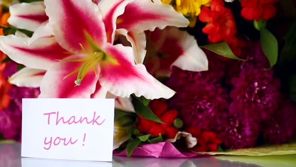 Gyönyörű Csokor Különböző Virágokból — Stock videók