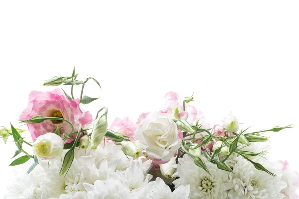 Hermosas flores de lisianthus rosa aisladas en blanco —  Fotos de Stock