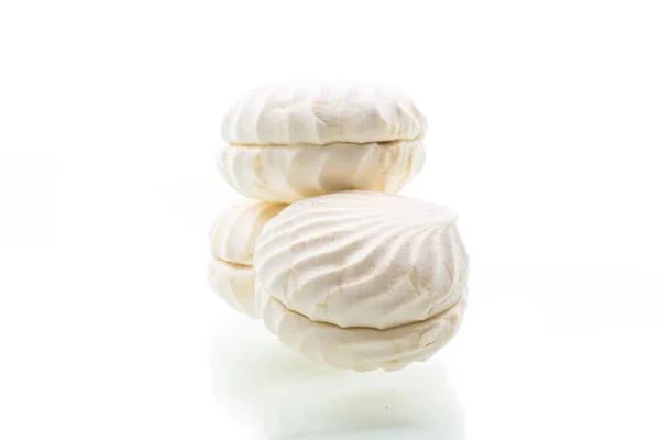 Sweet white big marshmallows isolated on a white — Stock Photo, Image