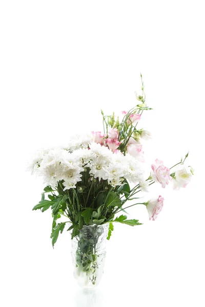 Mooie roze Lisianthus bloemen geïsoleerd op wit — Stockfoto