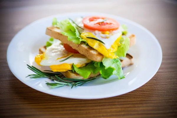 Fried Toasts Egg Salad Tomato Plate Wooden Table — Stock Photo, Image