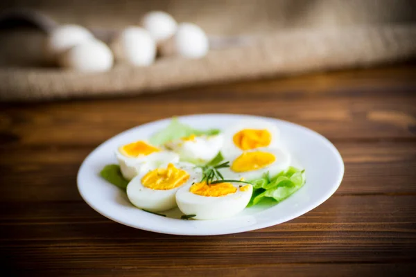 Boiled Eggs Salad Leaves Plate Wooden Table — Stock Photo, Image