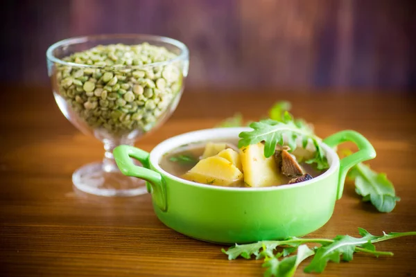 Hot Pea Soup Meat Vegetables Plate Wooden Table — Stock Photo, Image