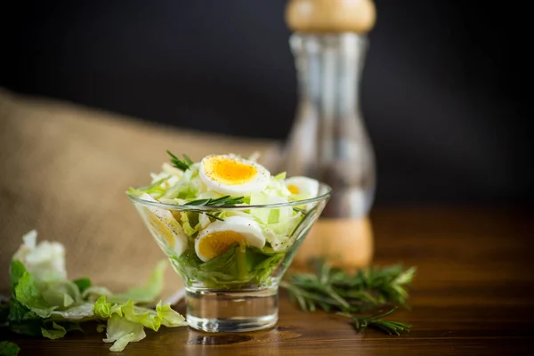 Fresh Spring Salad Cabbage Lettuce Boiled Eggs Rosemary Spices Wooden — Stock Photo, Image