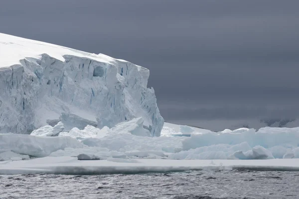 Vista de la Antártida desde el barco — Foto de Stock