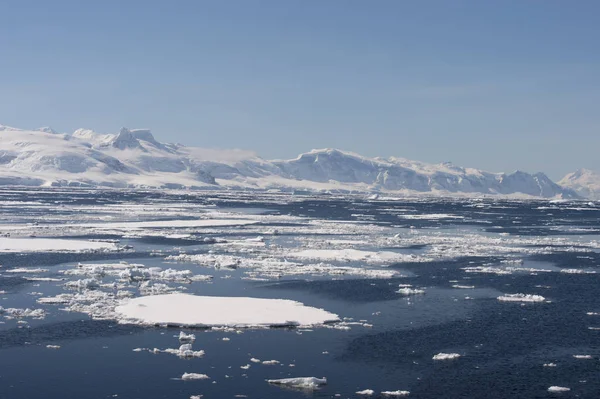 Antarctique vue du navire — Photo