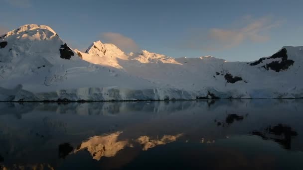 Mountain view in sunrise — Stock Video