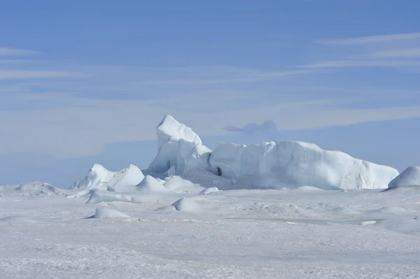 Bela vista de icebergs na Antártida de Snow Hill — Fotografia de Stock