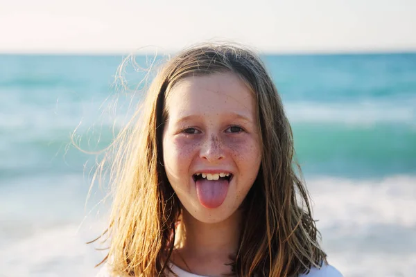 Portret dziewczyny stare prawdziwe 10 lat — Zdjęcie stockowe
