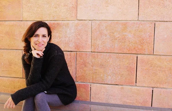 Portrait of smiling woman — Stock Photo, Image