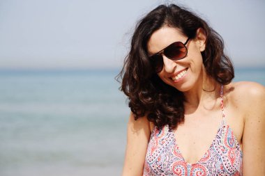 Güzel bir kadının portresi 