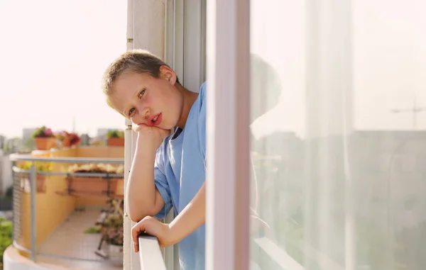 Portret van een leuke jongen — Stockfoto