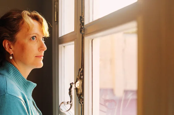 Portrait of beautiful mature woman — Stock Photo, Image