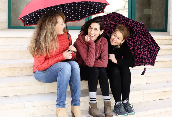 Group of mature beautiful ladies enjoying on a nice spring day o — Stock Photo, Image