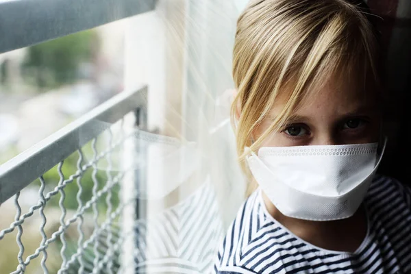 Covid Concetto Scuola Privata Anno Vecchio Ragazza Annoiato Casa — Foto Stock