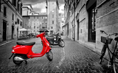 Roma'da motosiklet