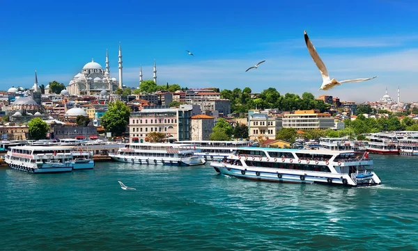 Човни в Стамбулі — стокове фото