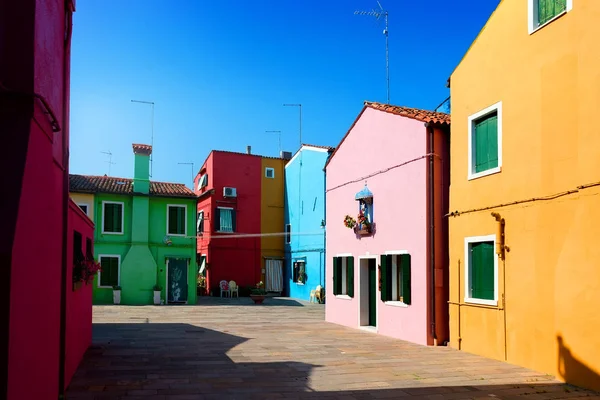 Családi házak, Burano — Stock Fotó