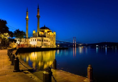 Ortaköy Camii st gündoğumu