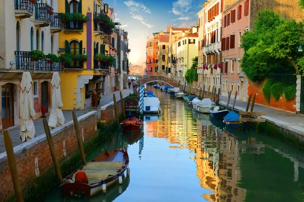 Canale d'acqua veneziano Italia — Foto Stock