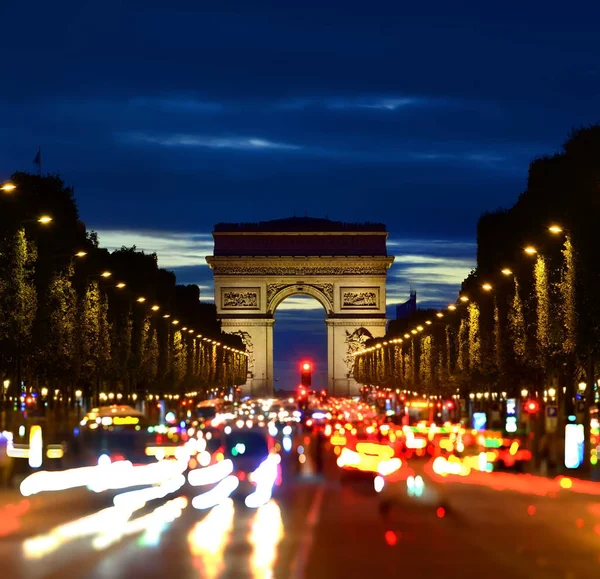 Oświetlony Champs Elysee — Zdjęcie stockowe