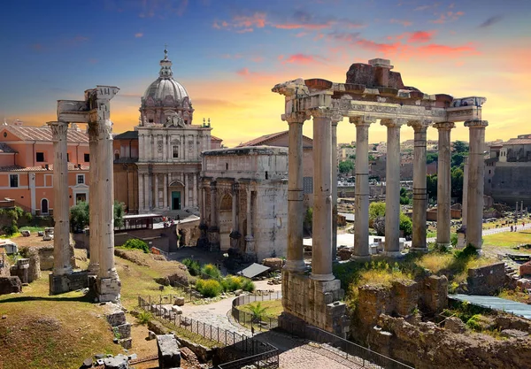 Templos e ruínas do Fórum Romano — Fotografia de Stock