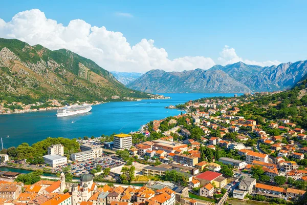 Vista na baía Kotor — Fotografia de Stock