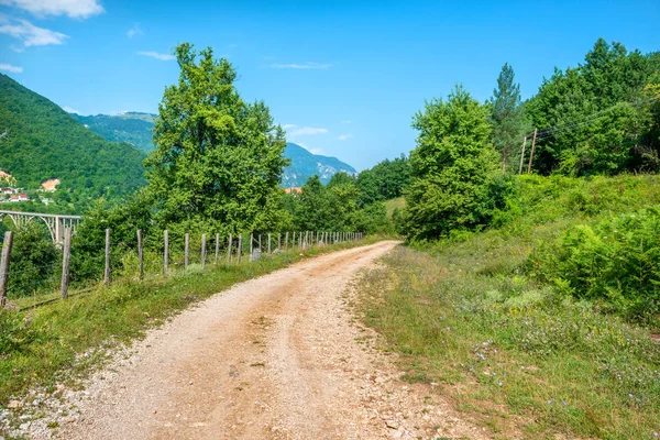 Bergweg in Montenegro — Stockfoto