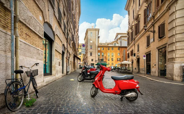 Little street in Rome — Stock Photo, Image