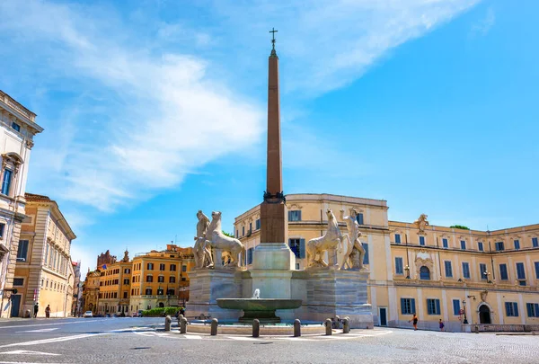 Dioscuri Fountain in Rome — Stock fotografie