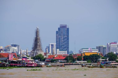Bangkok, Tayland - 2 Haziran 2017, Chao Phraya üzerinde duran rive