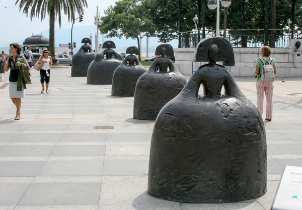 Rzeźby przez Manolo Valdes w Santander — Zdjęcie stockowe