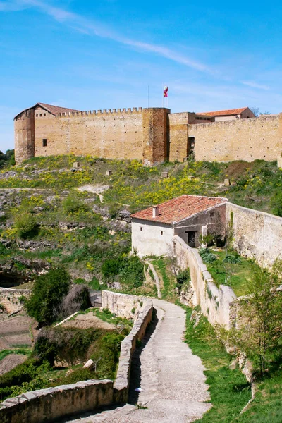 Pared del castillo en Segovia — Foto de Stock