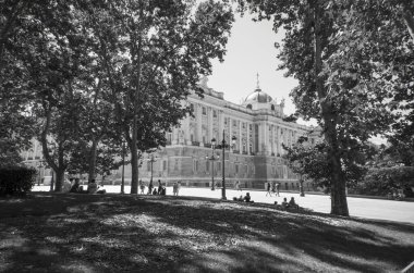 Madrid Kraliyet Sarayı