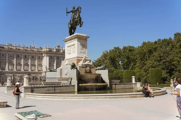 Plaza de Oriente в Мадриде — стоковое фото