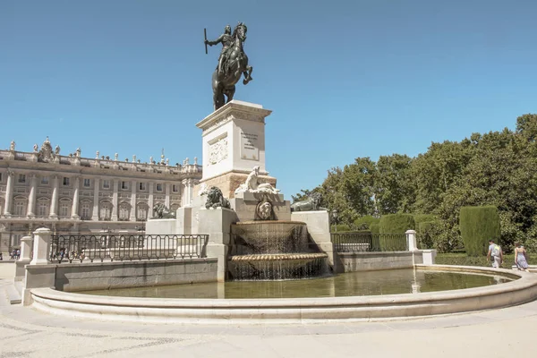 Plaza de Oriente à Madrid — Photo