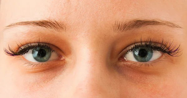 Occhi aperti della donna — Foto Stock