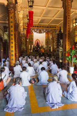 Uzun oğlu Pagoda görünümünü