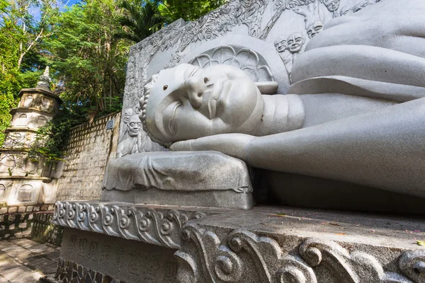 Schlafender Buddha an der langen Sohn-Pagode — Stockfoto