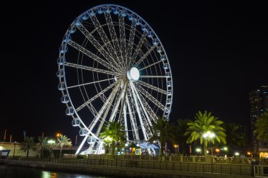 dönme dolap içinde al qasba 