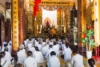 Uzun oğlu Pagoda görünümünü
