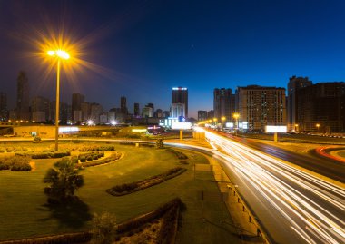 Sharjah - en büyük ve en kalabalık şehir 