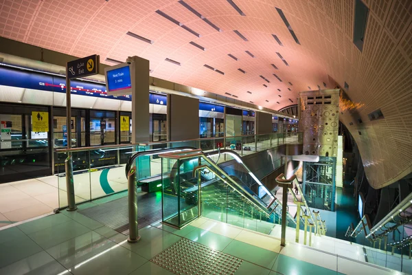 Metropolitana di Dubai come la più lunga al mondo completamente automatizzata — Foto Stock