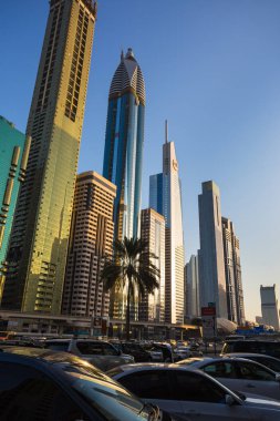 Modern gökdelenler, sheikh zayed road