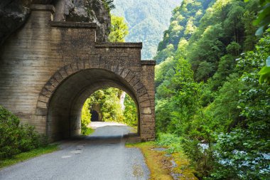 Göl rıza giderken tünel